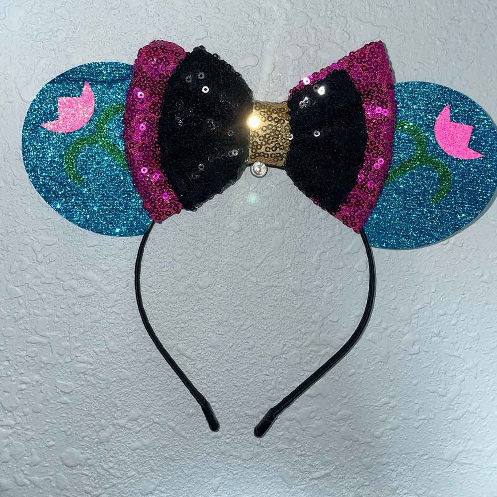 4 pair Frozen theme ears women and little girls